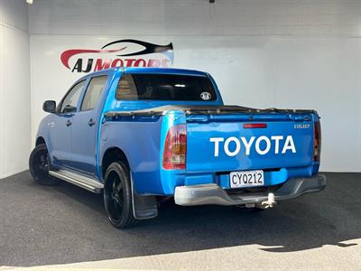 2005 Toyota Hilux - Thumbnail
