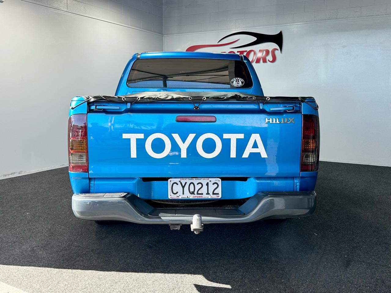 2005 Toyota Hilux