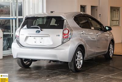 2013 Toyota Aqua - Thumbnail