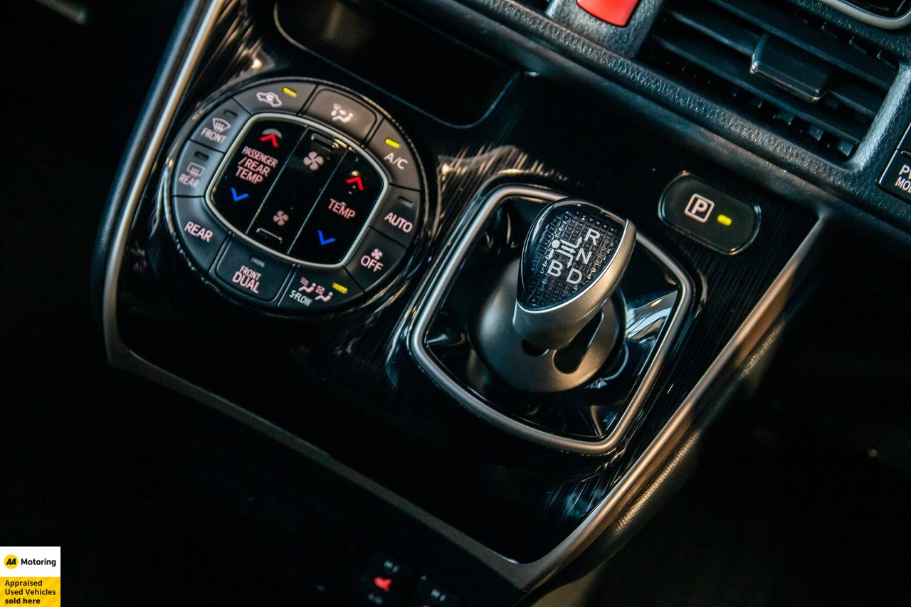 2016 Toyota Esquire