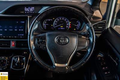2016 Toyota Esquire - Thumbnail
