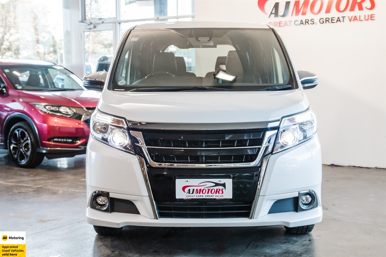 2016 Toyota Esquire