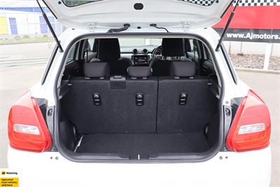 2021 Suzuki Swift - Thumbnail