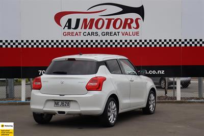 2021 Suzuki Swift - Thumbnail