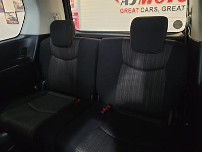 2016 Nissan Serena - Thumbnail