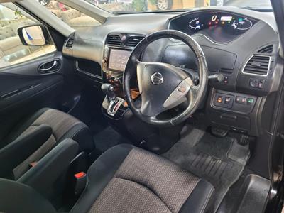 2016 Nissan Serena - Thumbnail