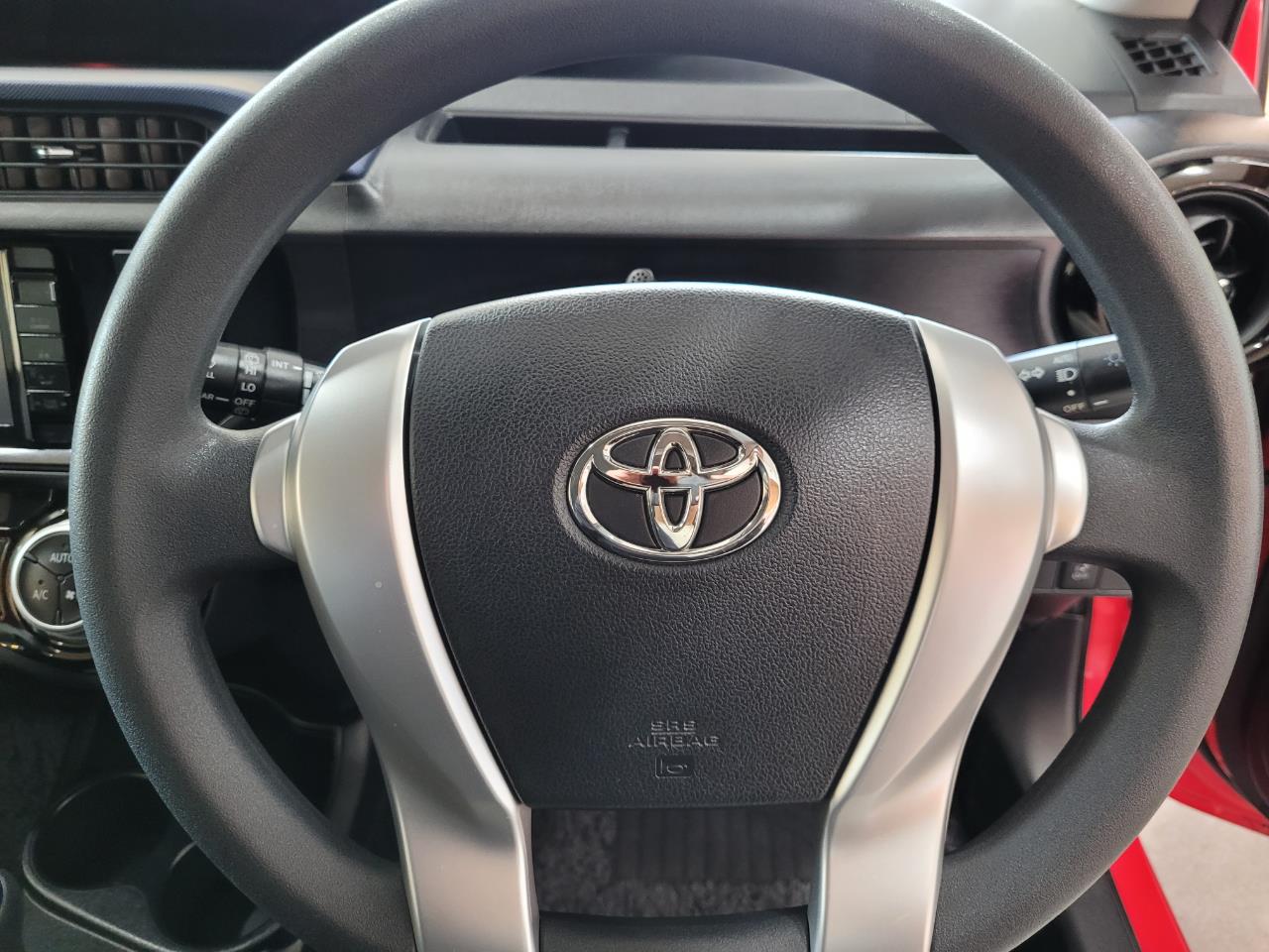 2015 Toyota Aqua