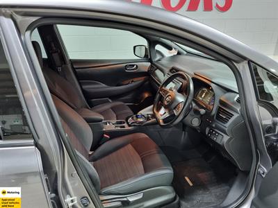 2018 Nissan Leaf - Thumbnail