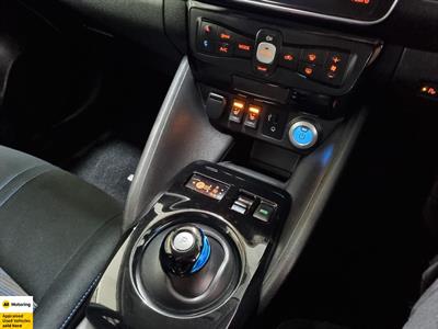 2018 Nissan Leaf - Thumbnail