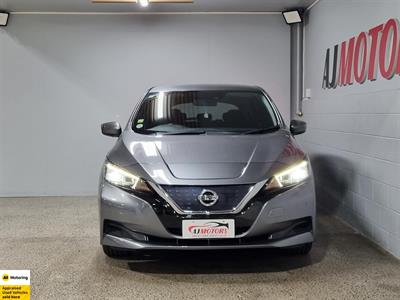 2018 Nissan Leaf - Thumbnail