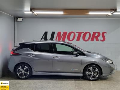 2018 Nissan Leaf - Thumbnail