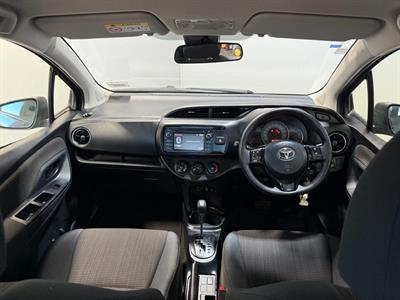 2017 Toyota Yaris - Thumbnail