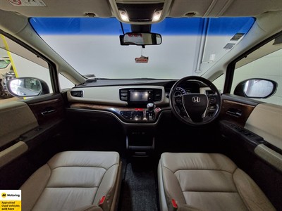 2015 Honda Odyssey - Thumbnail