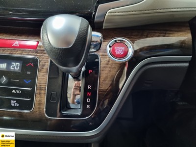 2015 Honda Odyssey - Thumbnail