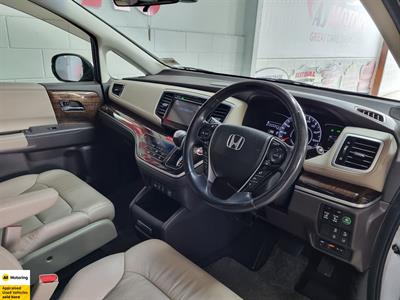 2015 Honda Odyssey - Thumbnail