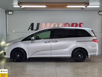 2015 Honda Odyssey - Thumbnail