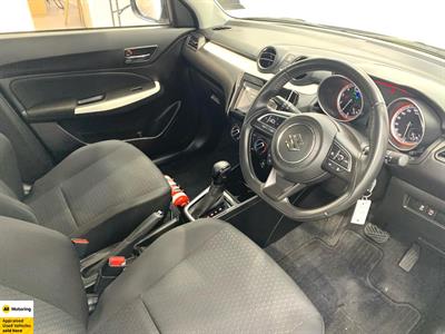 2022 Suzuki Swift - Thumbnail