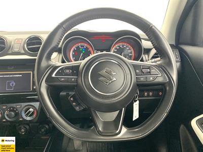 2022 Suzuki Swift - Thumbnail
