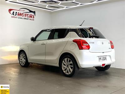 2022 Suzuki Swift - Thumbnail