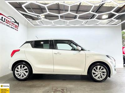 2022 Suzuki Swift - Thumbnail
