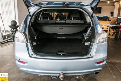 2010 Toyota MARKX - Thumbnail