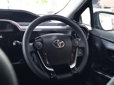 2017 Toyota Aqua - Thumbnail