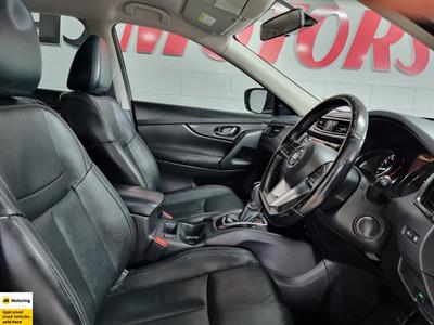 2020 Nissan X-Trail - Thumbnail