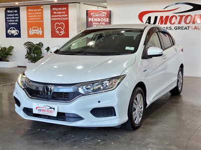 2019 Honda Grace - Thumbnail