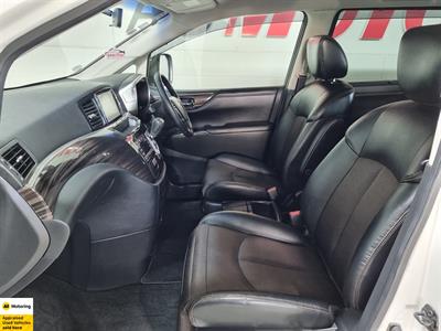 2016 Nissan Elgrand - Thumbnail