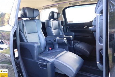2020 Toyota Vellfire - Thumbnail