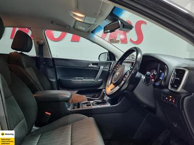 2021 Kia Sportage - Thumbnail