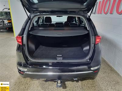 2021 Kia Sportage - Thumbnail