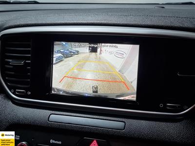 2021 Kia Sportage - Thumbnail