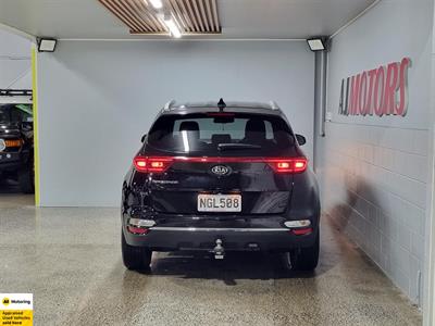 2021 Kia Sportage - Thumbnail