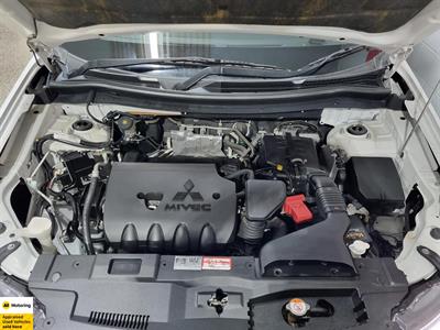 2013 Mitsubishi Outlander - Thumbnail
