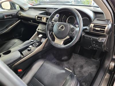 2014 Lexus IS - Thumbnail