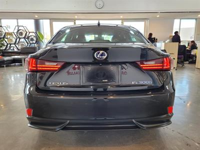 2014 Lexus IS - Thumbnail
