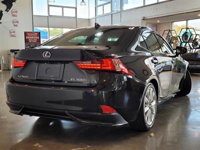 2014 Lexus IS - Thumbnail