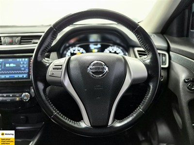 2015 Nissan X-Trail - Thumbnail