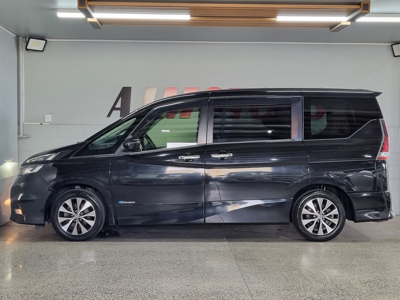 2016 Nissan Serena