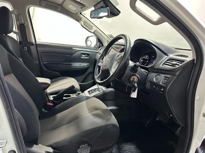 2019 Mitsubishi Triton - Thumbnail