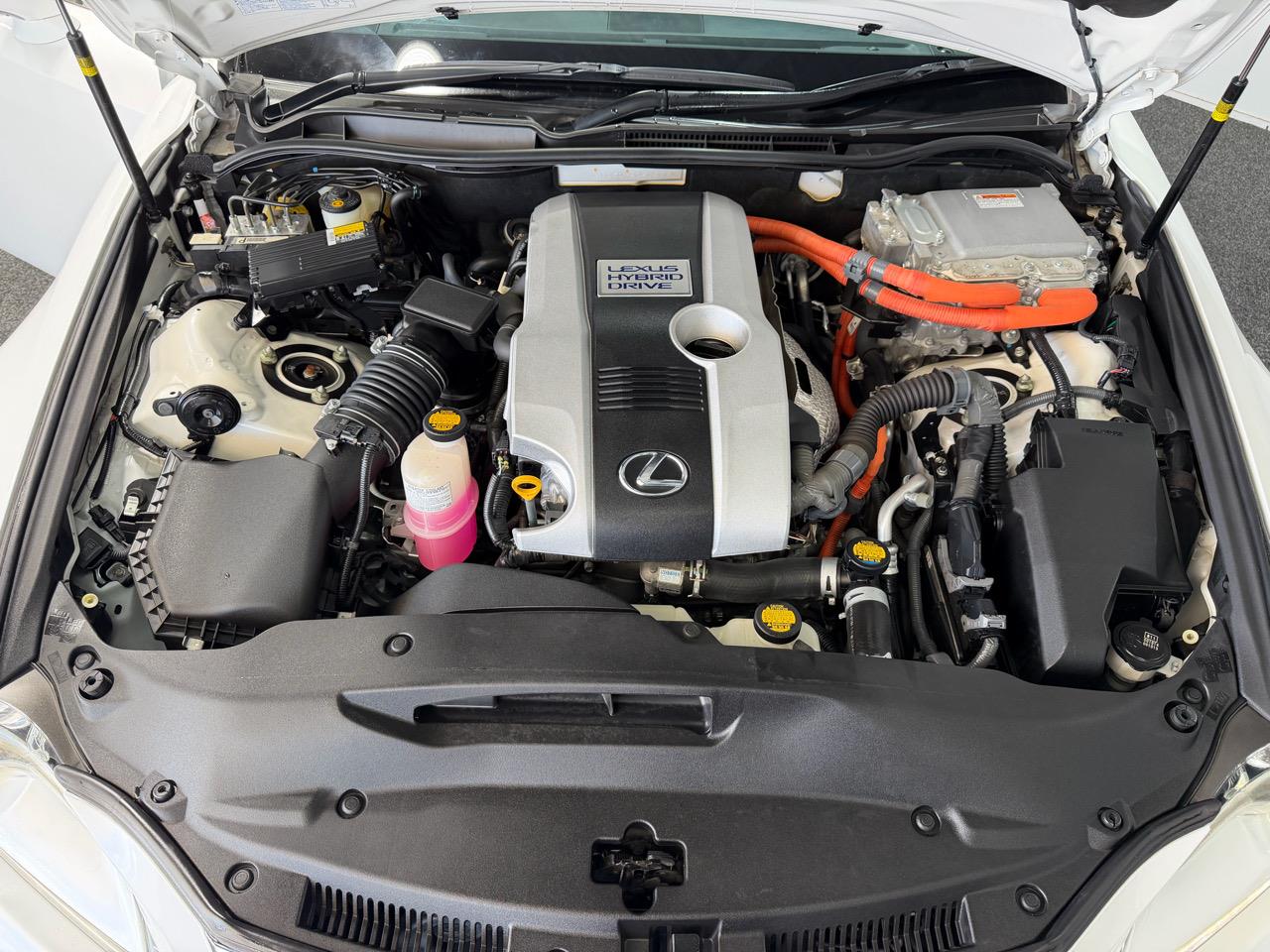 2014 Lexus IS 300h