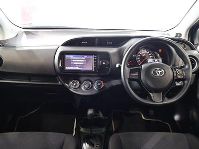 2016 Toyota Vitz - Thumbnail