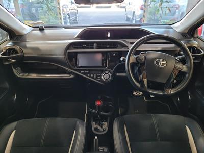 2014 Toyota Aqua - Thumbnail