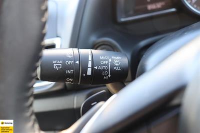 2016 Mazda Axela - Thumbnail
