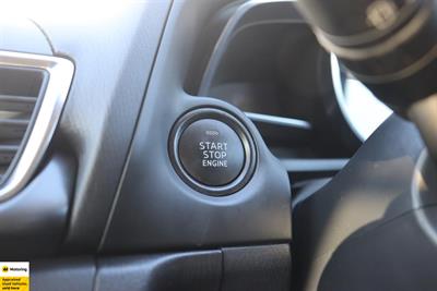 2016 Mazda Axela - Thumbnail