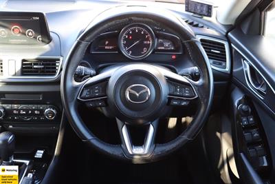2016 Mazda Axela - Thumbnail
