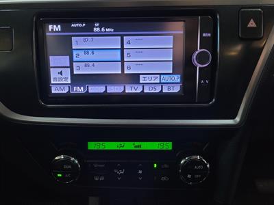 2013 Toyota Auris - Thumbnail
