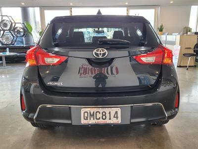 2013 Toyota Auris - Thumbnail