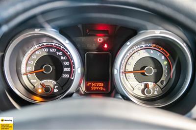 2013 Mitsubishi Pajero - Thumbnail